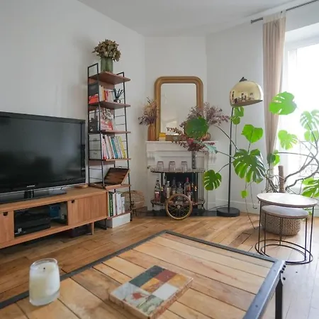 Bohemian 1br In Montmartre Apartment